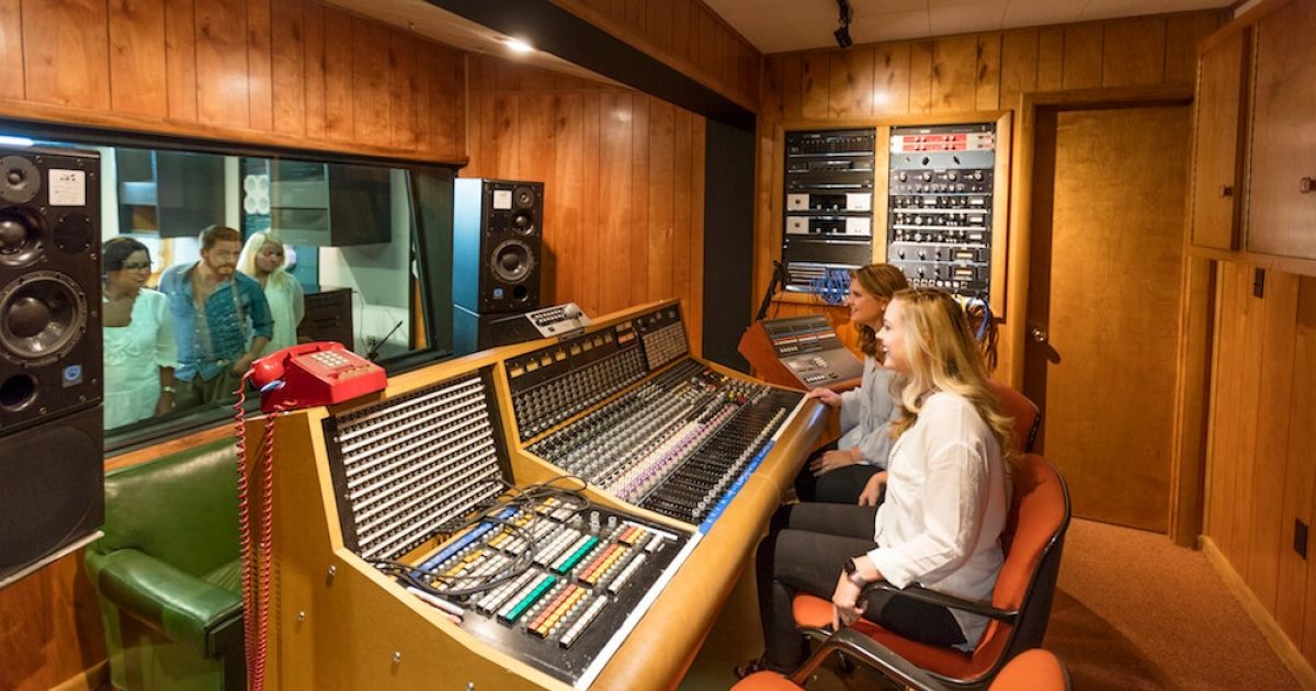 muscle shoals music studio tour